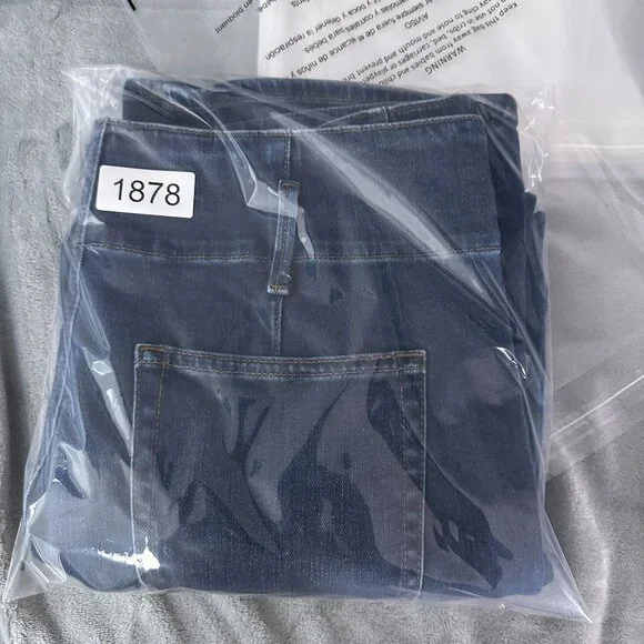 Ann Taylor Straight Leg Jeans Womens Size 14 High Waist Medium Wash Blue - Picture 11 of 11